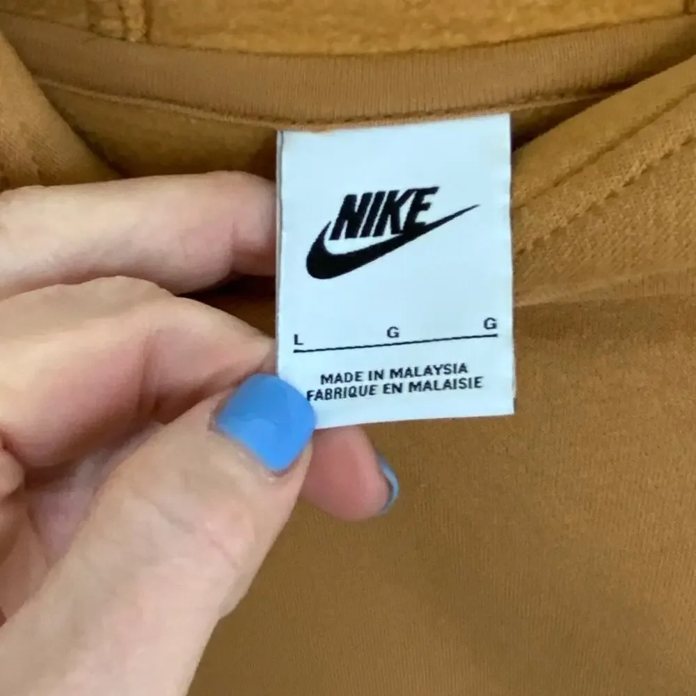 Nike gently used